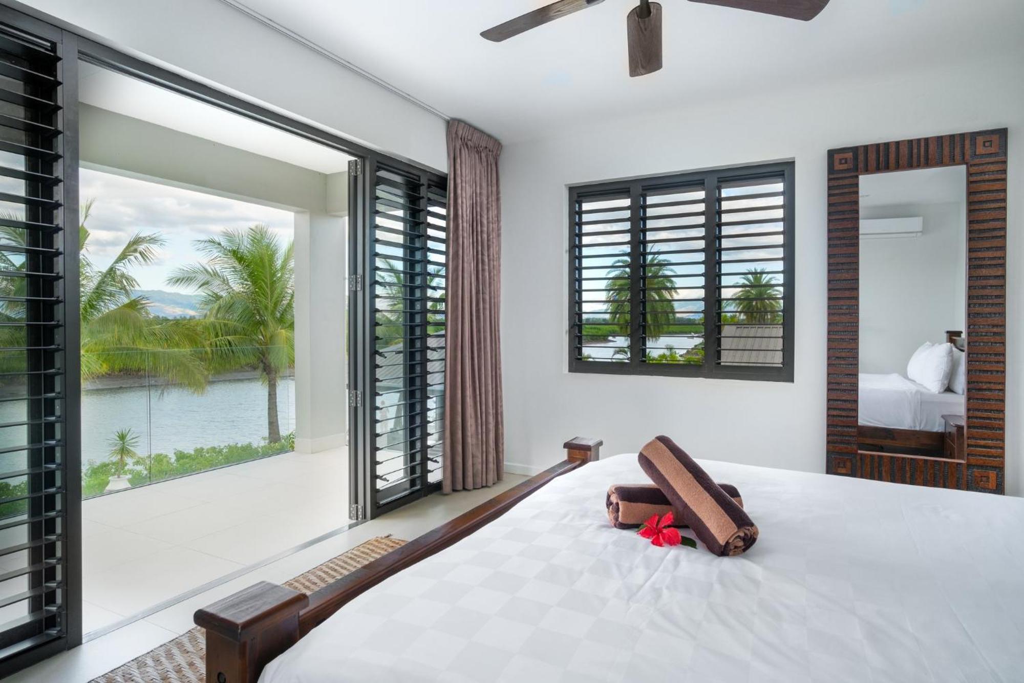Naisoso Island - Fiji Villa Nadi
