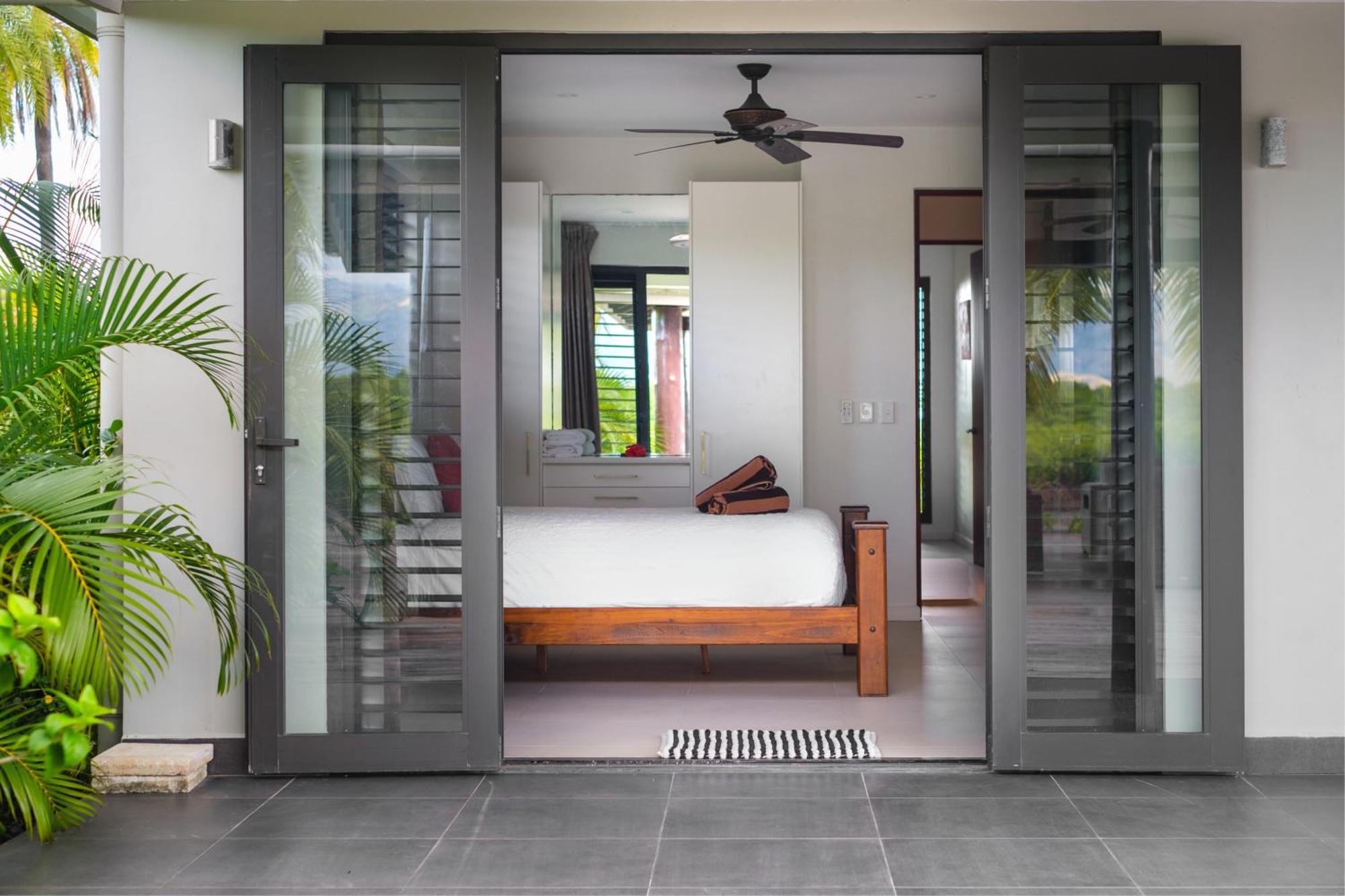Naisoso Island - Fiji Villa *