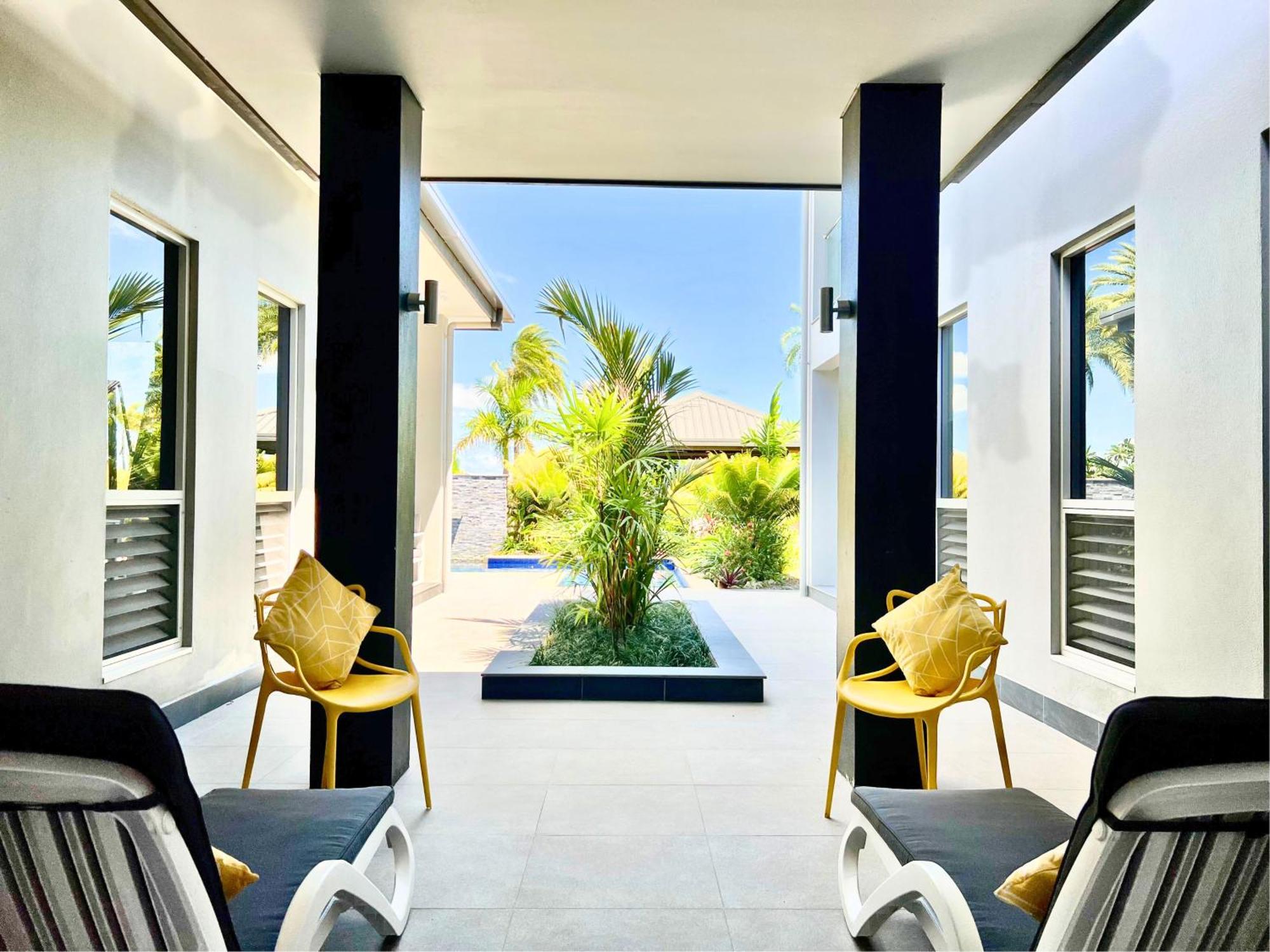 Naisoso Island - Fiji Villa Nadi