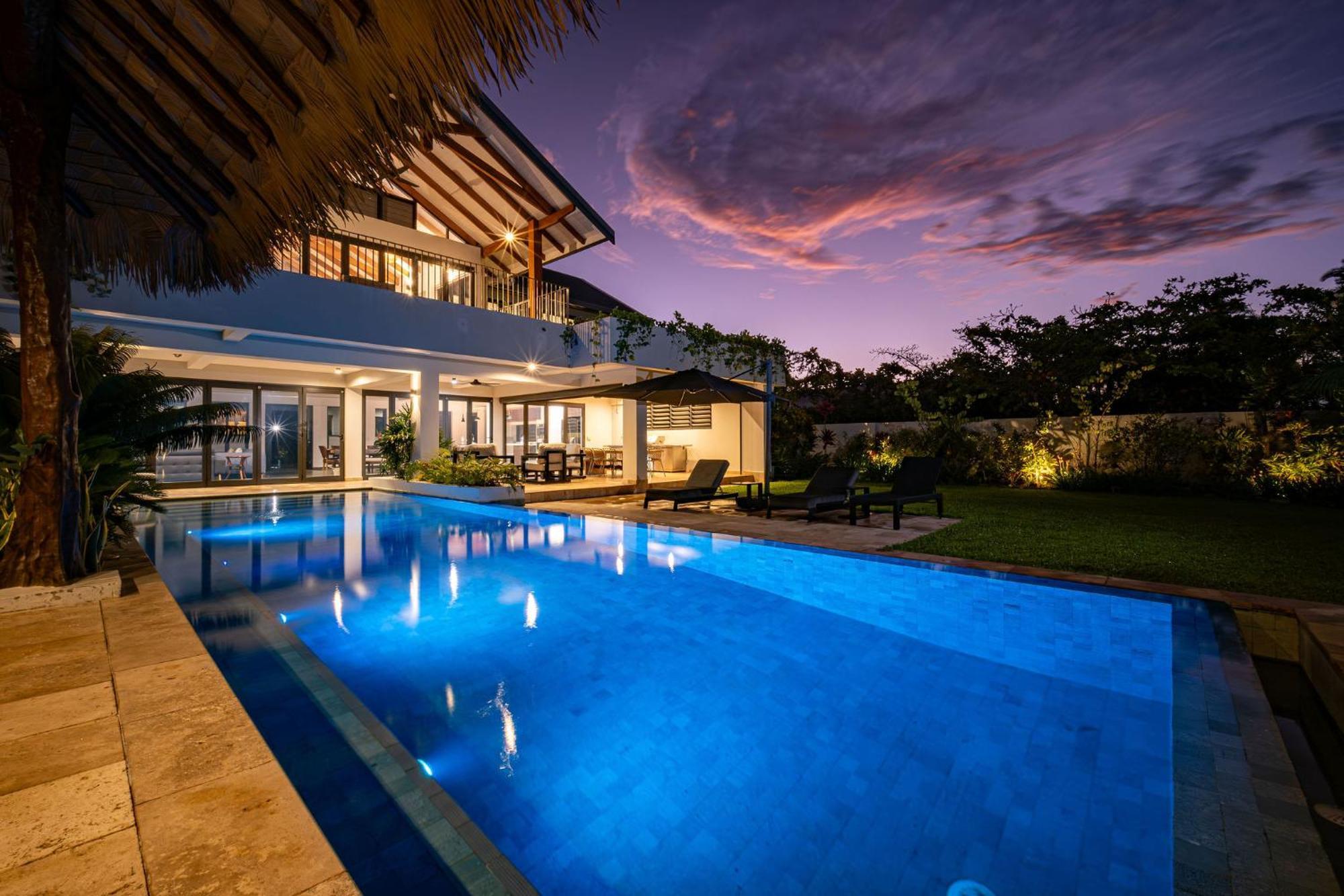 Naisoso Island - Fiji Villa *