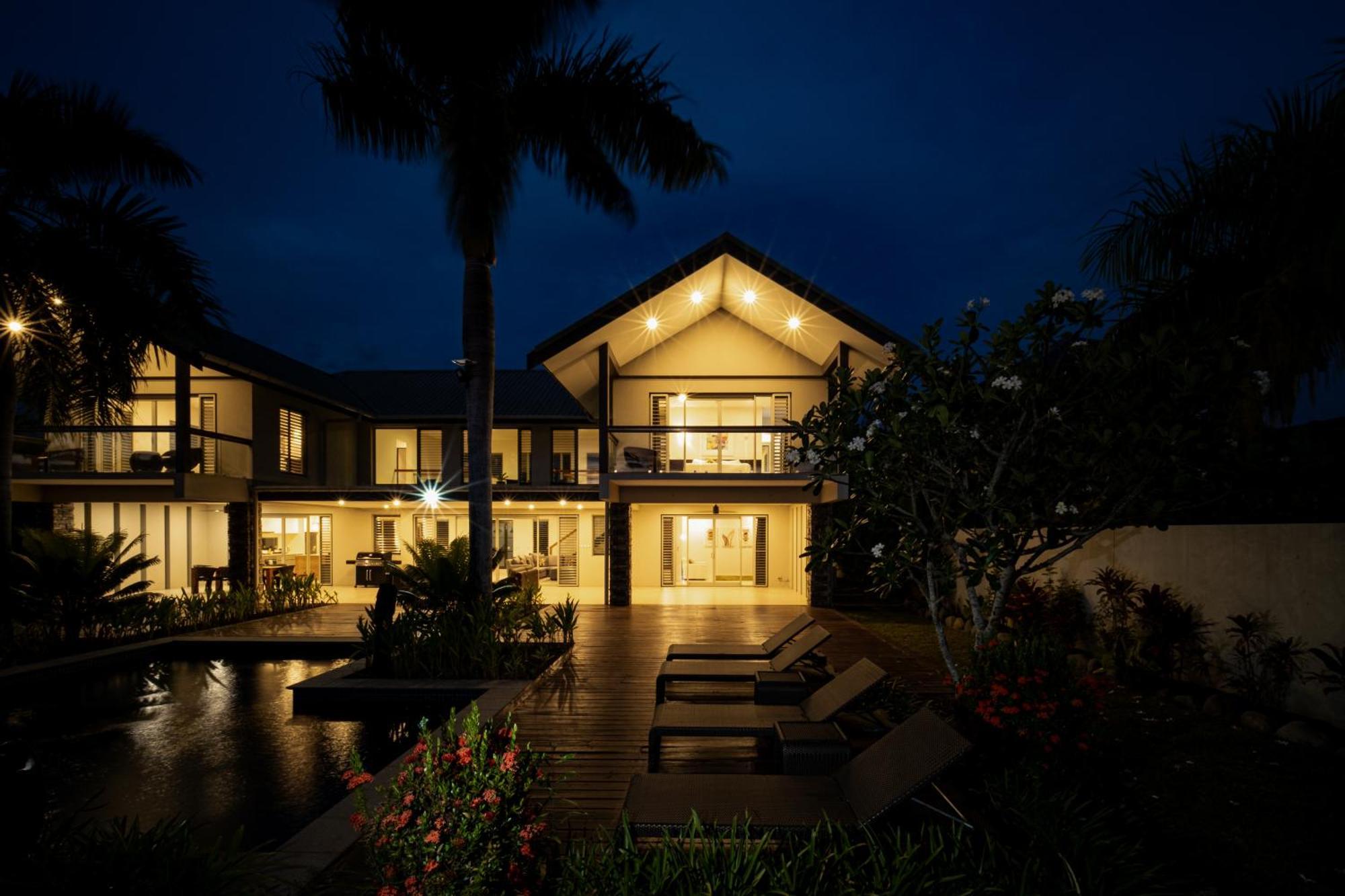 Naisoso Island - Fiji Villa Nadi