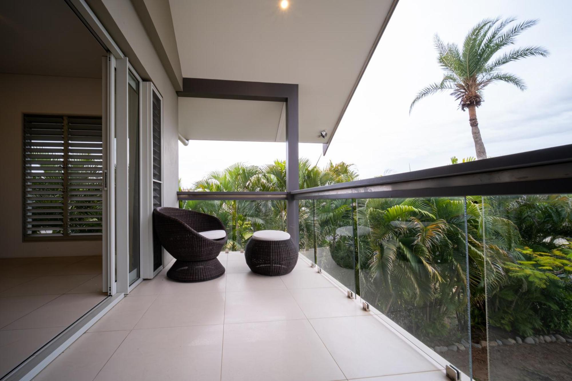 Naisoso Island - Fiji Villa